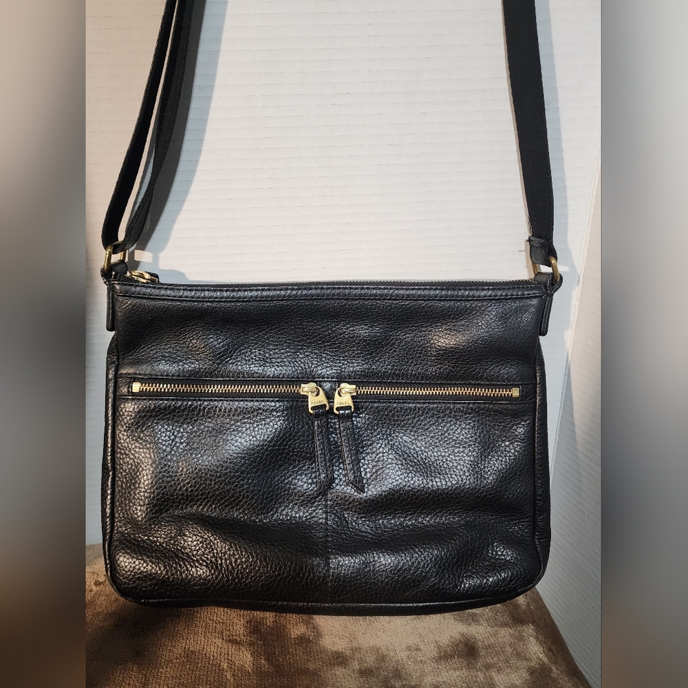 Fossil Black Pebble Leather Crossbody Bag